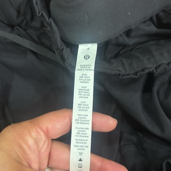 Lululemon Keep Moving Jogger - Picture 5 of 10